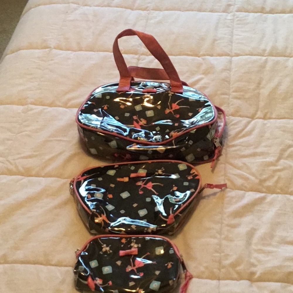 Makeup bag set